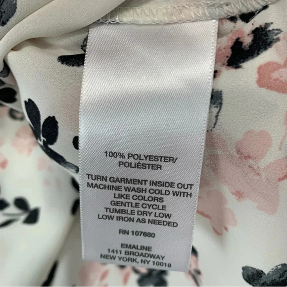 Emaline Womans Top Medium  Cream Floral Pin Tuck Flowy - Picture 10 of 10